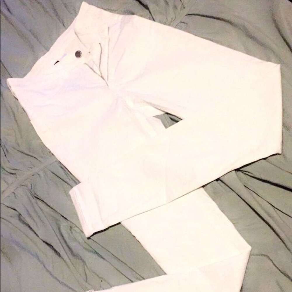 Women’s H&M’s Divided Skinny Jeans - Picture 2 of 2